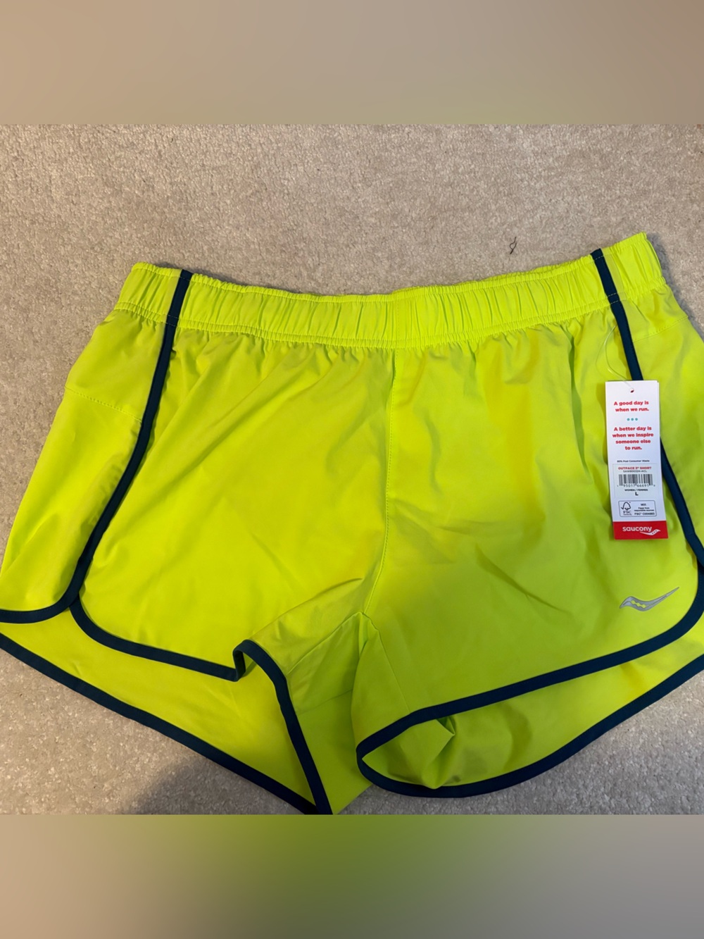 Saucony Outpace 3in shorts